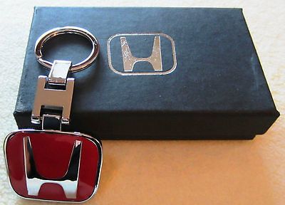 HONDA LOGO SILVER ON RED KEYRING/KEYCHA IN W/GIFT BOX   US SELLER