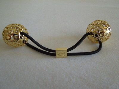 NEW COACH OP ART HOLLOW BALL   HAIR TIE   GOLD C LOGO