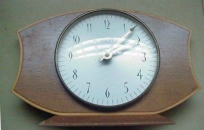 Vintage Wood ACCTIM Automatic battery desk Table CLOCK MidCentury