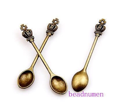 bronze 50pcs Zinc alloy nice Crown Fork, spoon, knife pendants