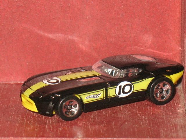 HW Hot Wheels 2010 LM Car Fast Felion Hotwheels Blk