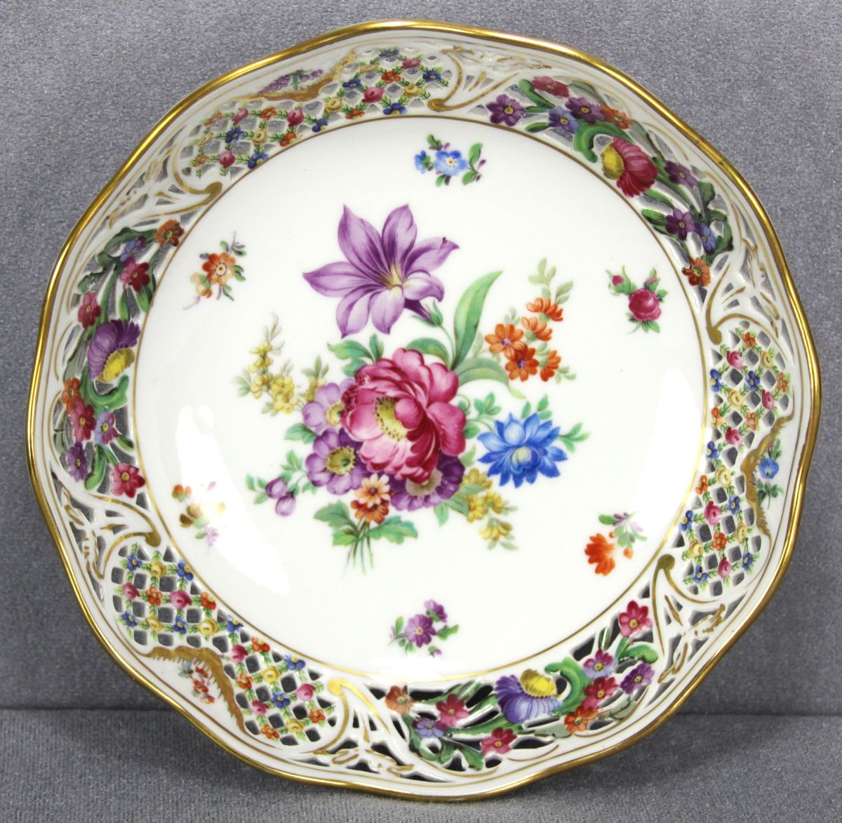 VINTAGE PORCELAIN BOWL WITH PIERCED RIM SCHUMANN DRESDEN FLOWERS 8 25