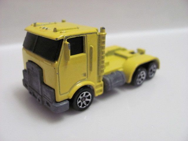 Hot Wheels 1986 Semi Truck Yellow Loose RARE