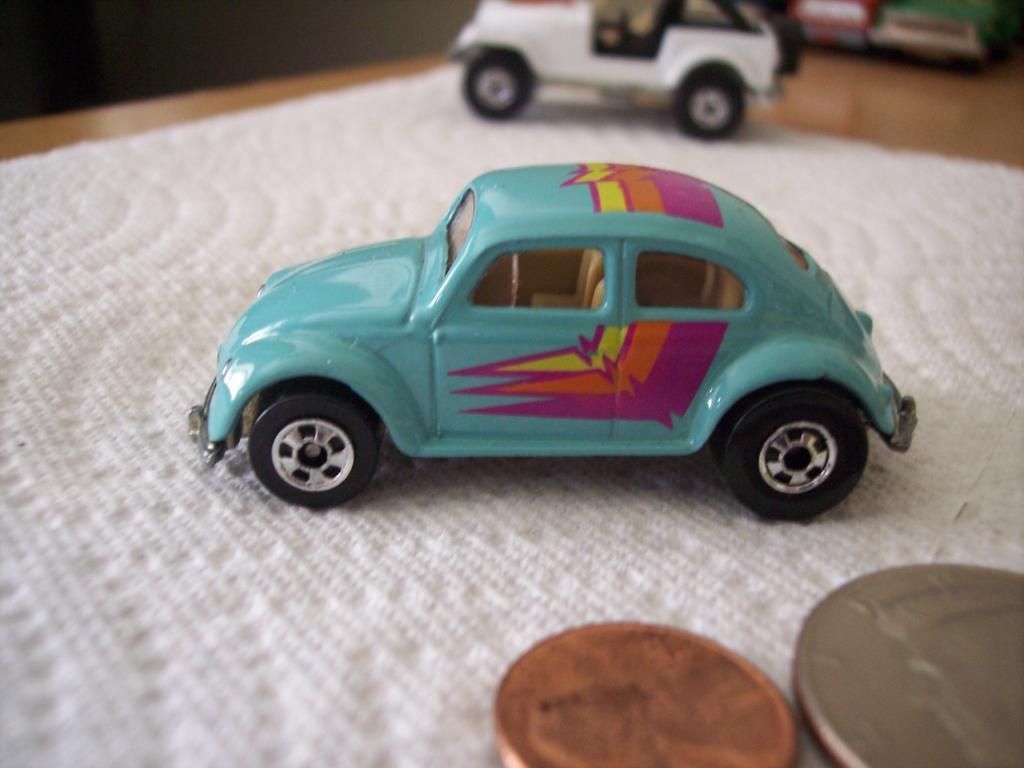 1988 Hot Wheels Volkswagen Beetle Bug Car 7671 65 VW Blue w Tampos