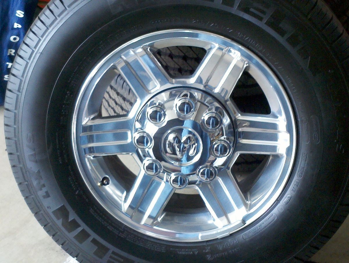 2012 Dodge RAM 2500 Laramie Wheels and Tires