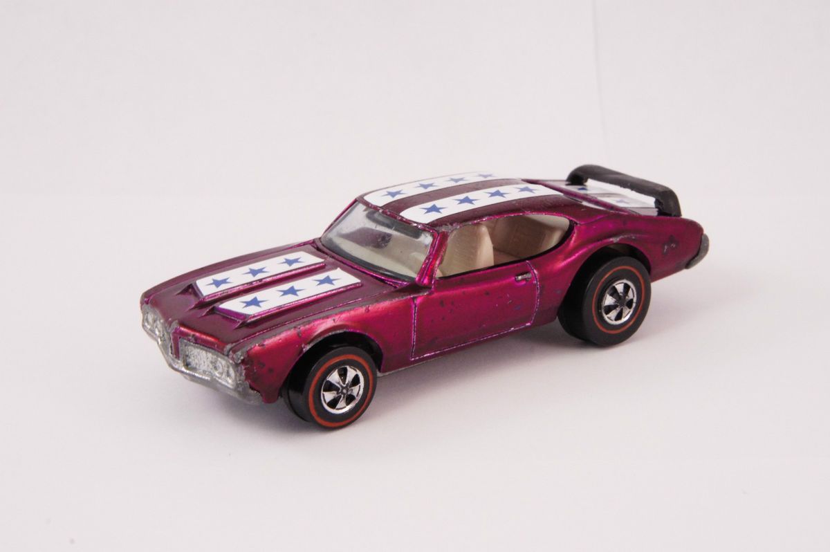 Hot Wheels Redline Magenta Olds 442 Excellent