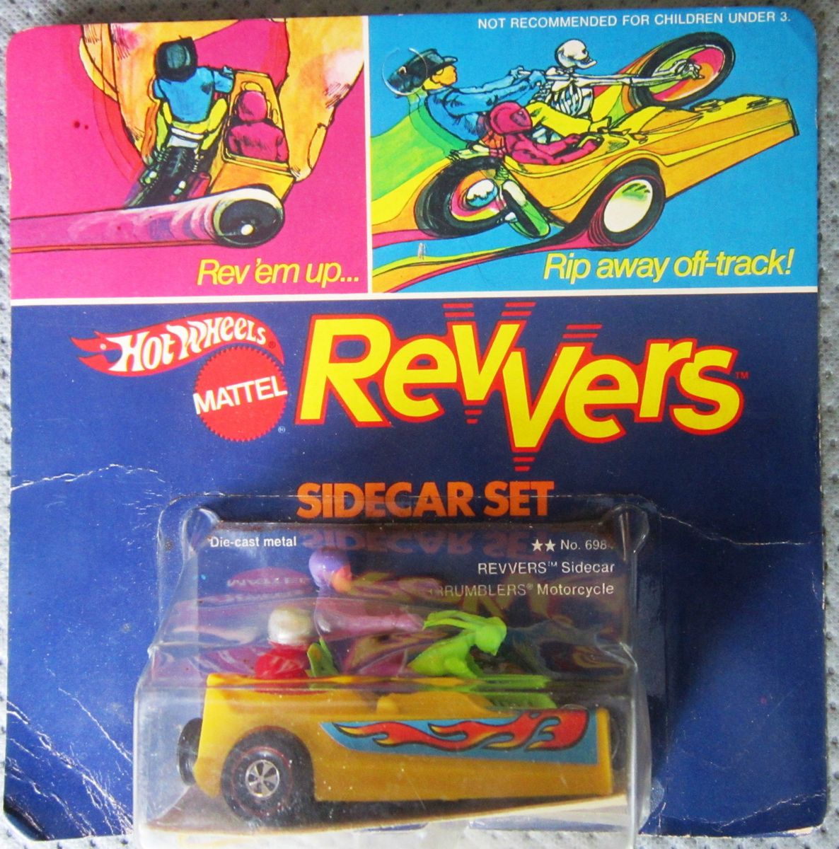 Hot Wheels Revvers Preying Mantis and Side Car