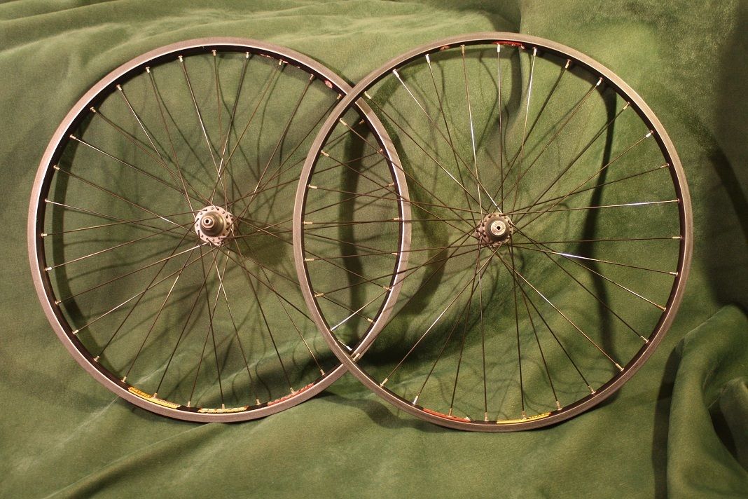 Hubs on Matrix Swami Ceramic Rims Wheelset 26 Mountain Bike