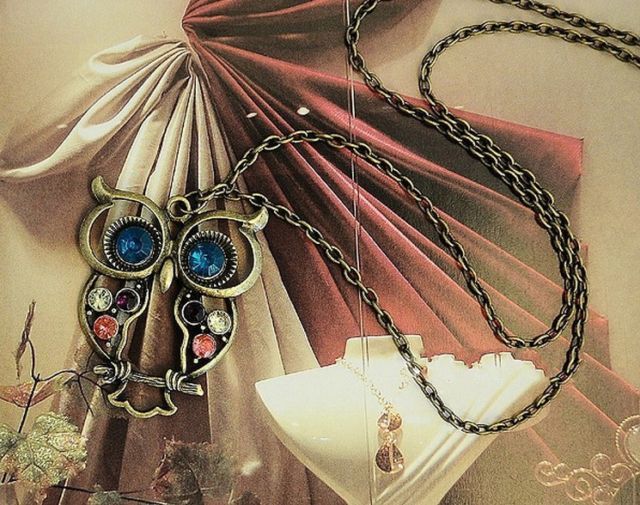 F4367 Vintage Colorful Cute Owl Carved Hollow Necklaces